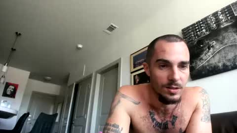 just  str8 stud nut  1000 online show from 10/21/25, 07:03