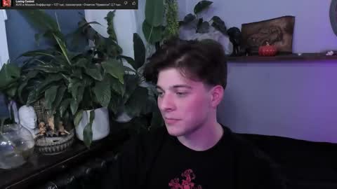 Snapshot of whiteegrimm chatting on 10/21/25, 09:37 Gus online show from 10/21/25, 09:37