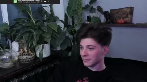 Snapshot of whiteegrimm chatting on 10/23/25, 11:46 Gus online show from 10/23/25, 11:46