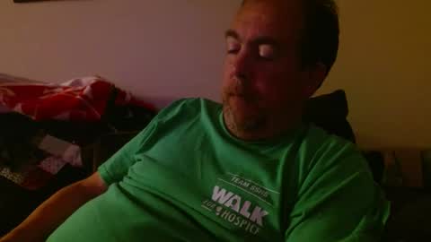 Snapshot of whitemi72975 chatting on 10/30/25, 03:19 Whitey online show from 10/30/25, 03:19