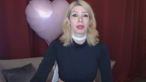 White Queen online show from 12/30/24, 01:36