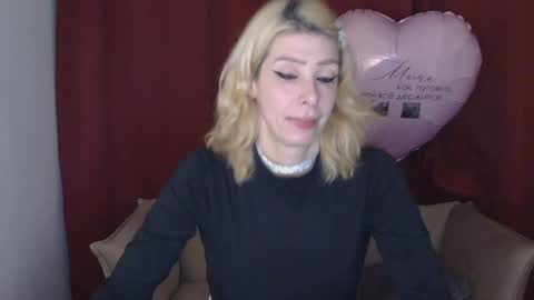 White Queen online show from 01/05/25, 10:19
