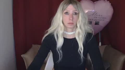 White Queen online show from 01/06/25, 08:39