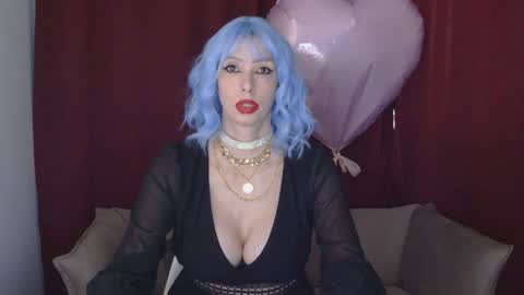 White Queen online show from 01/25/25, 01:08
