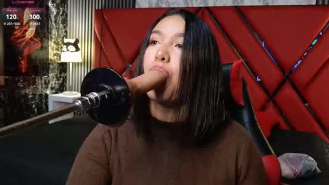 Snapshot of whitneybrown_ chatting on 02/18/26, 04:08 Whitney online show from 02/18/26, 04:08
