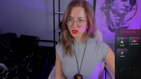 whitneypunnch online show from 10/28/25, 09:35