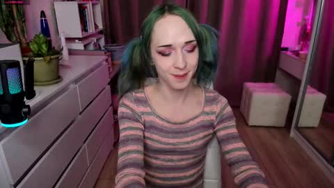 Snapshot of whoalexxa chatting on 03/25/26, 04:13 Alexa online show from 03/25/26, 04:13