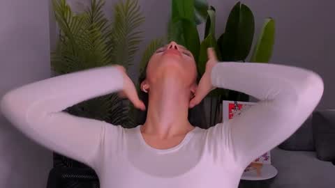 Snapshot of whoislulu chatting on 12/10/24, 04:49 whoislulu online show from 12/10/24, 04:49