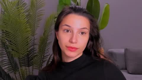 Snapshot of whoislulu chatting on 01/03/25, 05:31 whoislulu online show from 01/03/25, 05:31