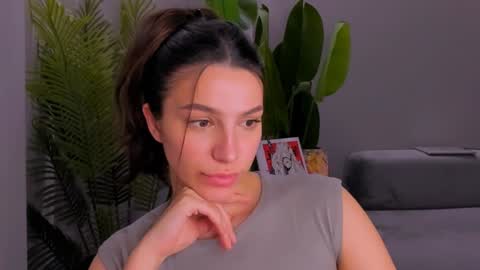 Snapshot of whoislulu chatting on 01/31/25, 01:56 whoislulu online show from 01/31/25, 01:56