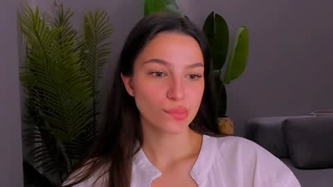 Snapshot of whoislulu chatting on 02/08/25, 03:00 whoislulu online show from 02/08/25, 03:00