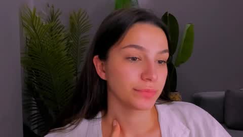 Snapshot of whoislulu chatting on 02/08/25, 06:44 whoislulu online show from 02/08/25, 06:44