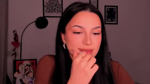 Snapshot of whoislulu chatting on 09/20/25, 10:33 whoislulu online show from 09/20/25, 10:33