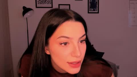 Snapshot of whoislulu chatting on 10/24/25, 07:43 whoislulu online show from 10/24/25, 07:43