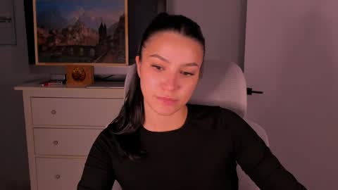 whoislulu online show from 05/17/26, 07:10