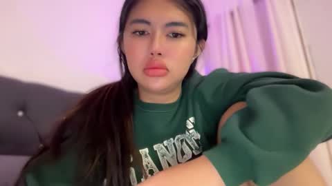 Snapshot of whoss_sofia chatting on 01/15/26, 12:26 Sofia online show from 01/15/26, 12:26