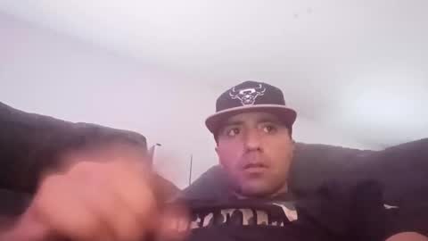 whyyuhcare7022 online show from 11/27/25, 04:31
