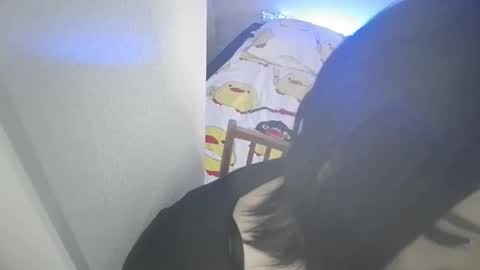 Snapshot of wickedxqueen chatting on 09/24/25, 10:24 Laura online show from 09/24/25, 10:24