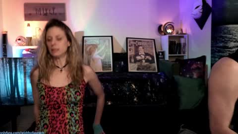 Gretchen  Jimmy online show from 01/08/25, 03:51