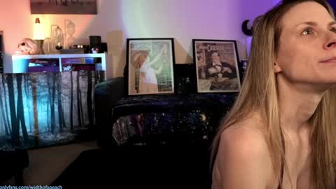 Gretchen  Jimmy online show from 01/25/25, 04:13