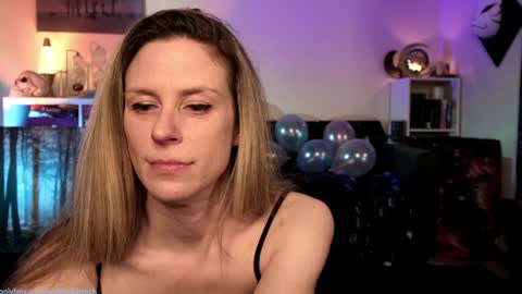 Gretchen  Jimmy online show from 01/28/25, 03:15
