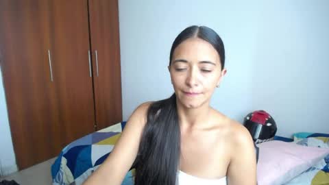 Ilauren online show from 06/06/26, 11:26