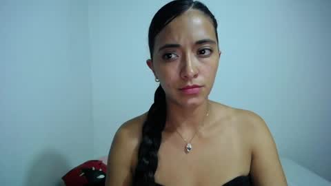 Ilauren online show from 06/07/26, 02:37
