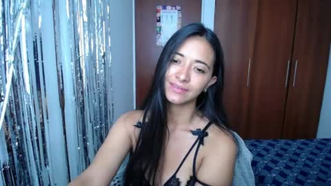 Ilauren online show from 06/08/26, 09:20