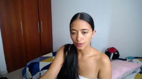 Ilauren online show from 06/10/26, 11:24