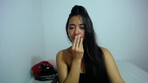 Ilauren online show from 06/17/26, 12:18