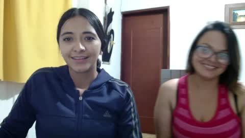 Ilauren online show from 06/23/26, 11:47