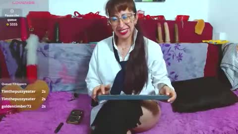 Snapshot of wiktoriabrown69 chatting on 11/10/25, 11:37 VICTORIA online show from 11/10/25, 11:37