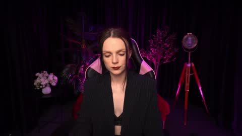 Snapshot of wild_alice_me chatting on 04/08/26, 03:34 Alice online show from 04/08/26, 03:34