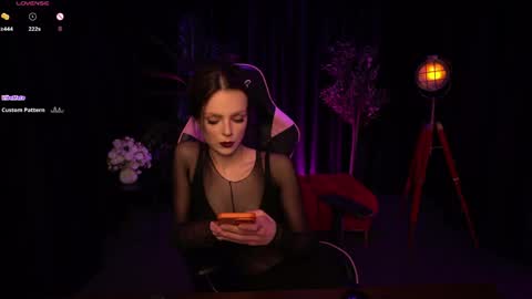 Snapshot of wild_alice_me chatting on 06/03/26, 03:50 Alice online show from 06/03/26, 03:50