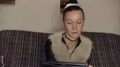 Snapshot of wild_cherrry chatting on 11/19/25, 07:14 Nataly online show from 11/19/25, 07:14