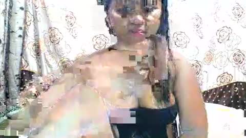Snapshot of wild_flower18 chatting on 09/20/25, 08:04 wild_flower18 online show from 09/20/25, 08:04
