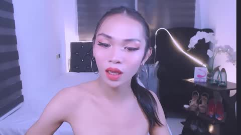 wild lily30 online show from 02/15/25, 08:54