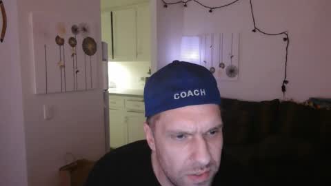 Snapshot of wild_otters chatting on 10/14/25, 06:14 Wi1d Ott3r online show from 10/14/25, 06:14