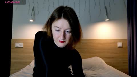 wild_peony online show from 10/15/25, 08:53