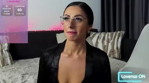 Snapshot of wild_whispers chatting on 11/27/25, 05:53 WildWhispers online show from 11/27/25, 05:53