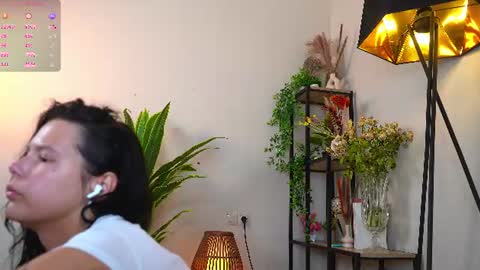 Mia online show from 06/16/26, 04:04