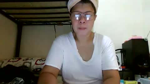 Snapshot of wildbrownchick69 chatting on 02/17/26, 08:33 WildChick online show from 02/17/26, 08:33