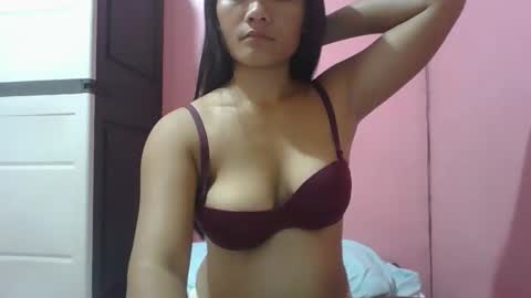 Snapshot of wildchilly_pearl19 chatting on 11/28/25, 11:02 wildchilly_pearl19 online show from 11/28/25, 11:02
