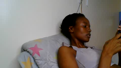 Snapshot of wildflowr chatting on 06/22/26, 04:04 wildflowr online show from 06/22/26, 04:04