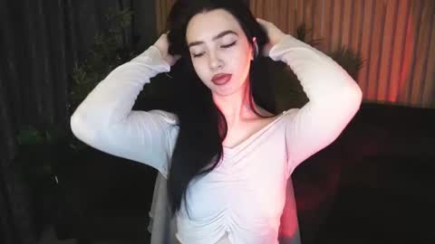 Alena online show from 11/10/25, 06:45