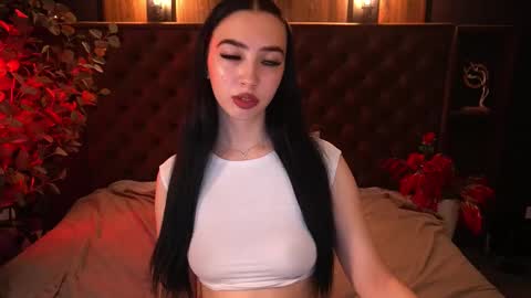 Alena online show from 11/18/25, 06:40