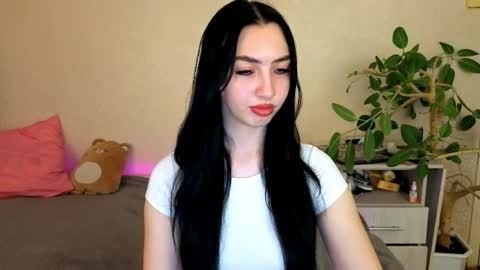 Alena online show from 05/16/26, 06:43