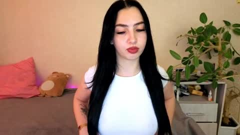 Alena online show from 05/16/26, 10:36