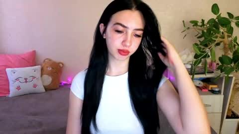 Alena online show from 05/24/26, 05:01