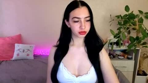 Alena online show from 05/26/26, 04:08